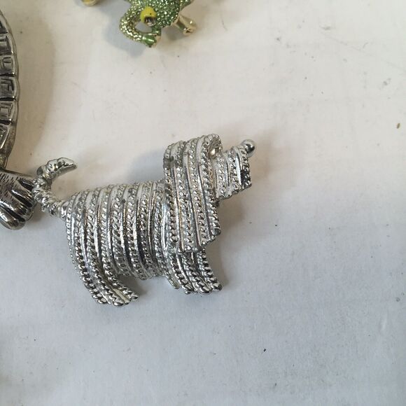 Lot Of 8 Vtg  Animal Insect Pins Brooch Earrings Frog Turtle Dragonfly   Scarab - Picture 4 of 12